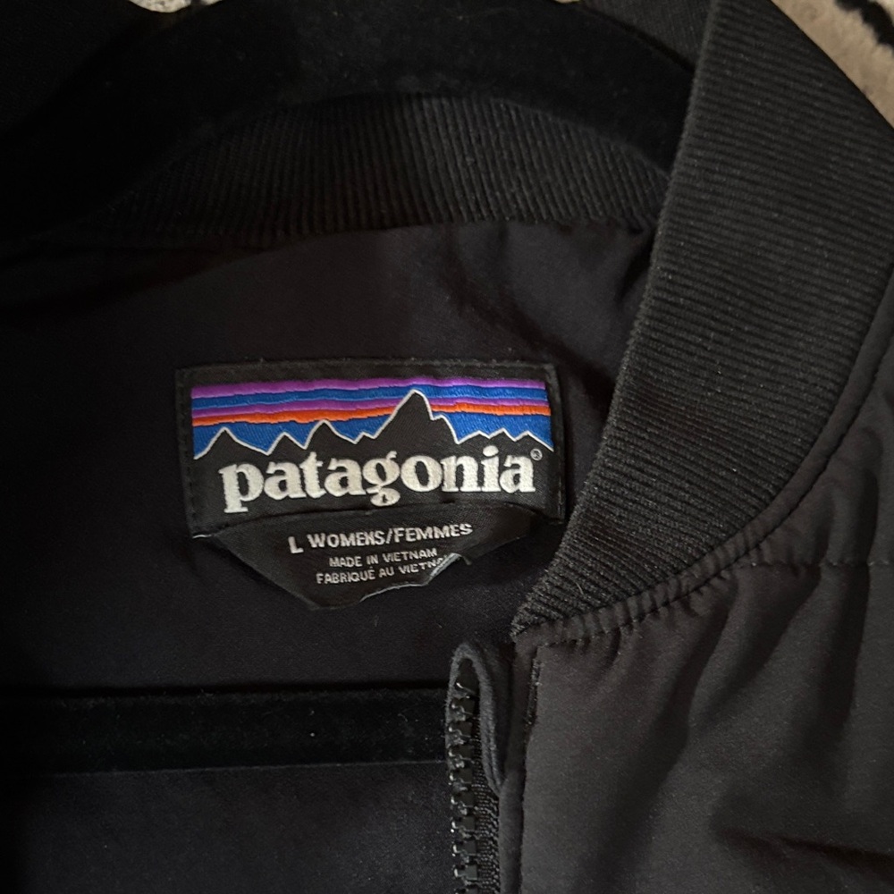 Patagonia Black Bomber Jacket - Picture 4 of 7